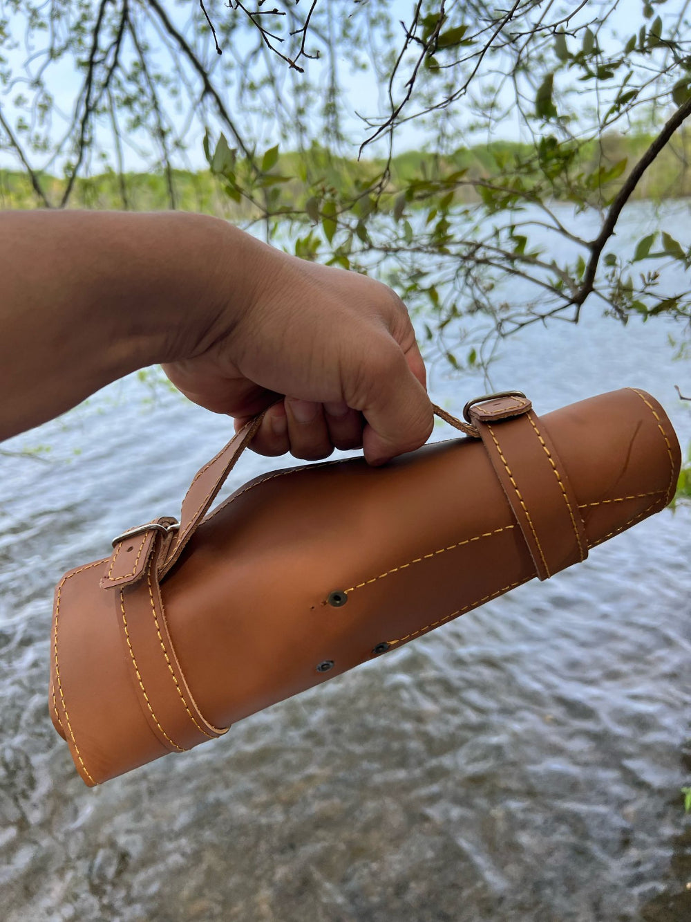 5-Piece Steak Set with Leather Roll – Bone & Horn Handles