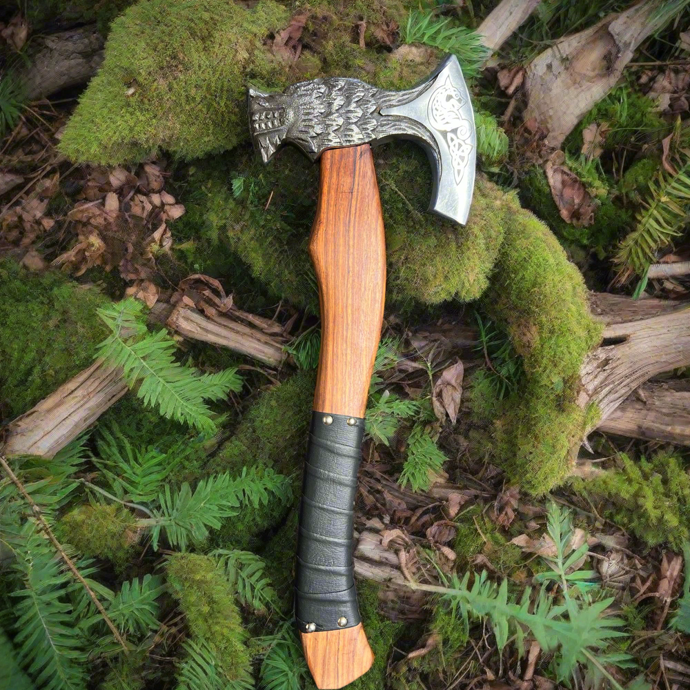 Viking Axe with Wolf Design & Sheath – Damascus Steel Hatchet