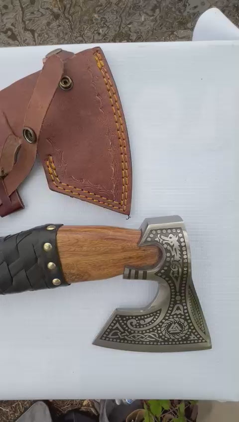Handmade Viking Axe – Damascus Style Head and Leather Grip
